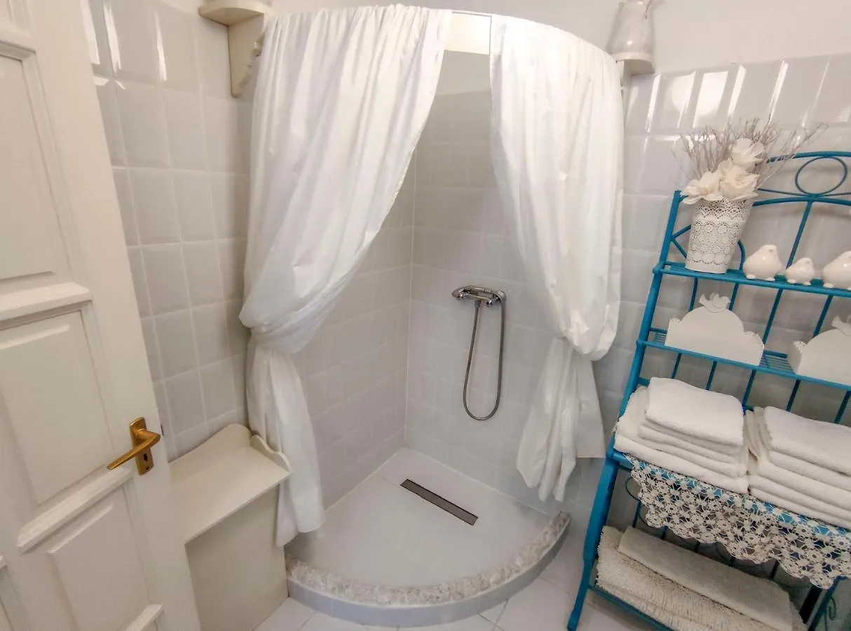 Hotel Feher Tulipan Apartman Debreczyn Pensjonat