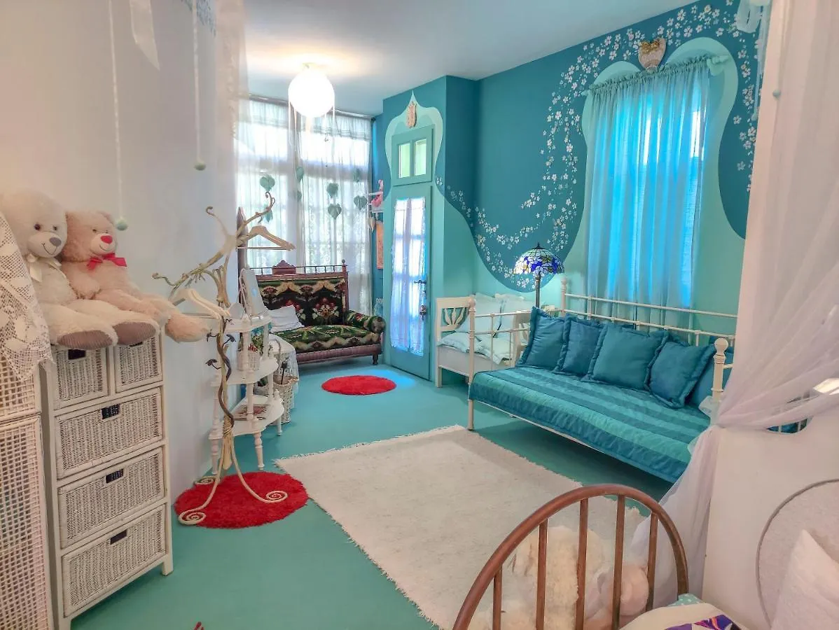 Hotel Feher Tulipan Apartman Debreczyn Pensjonat