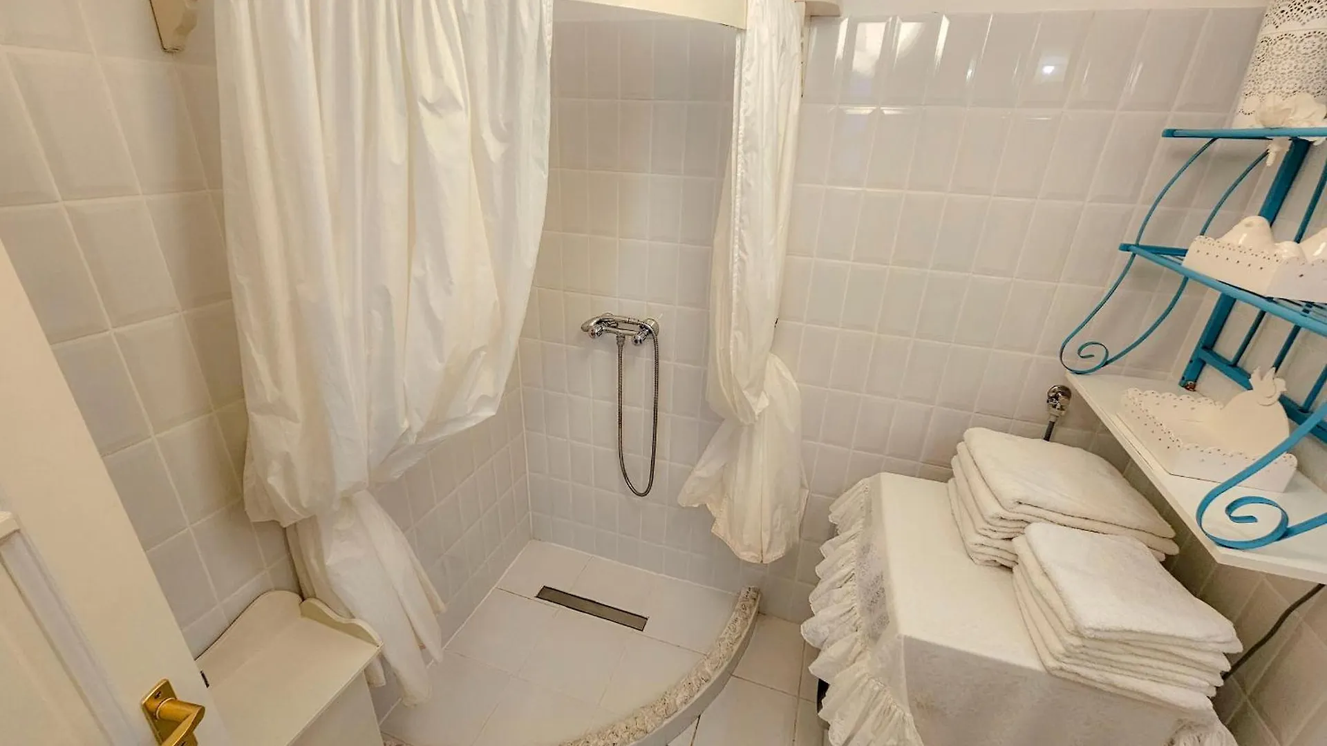 Feher Tulipan Apartman Hotel Debrecen