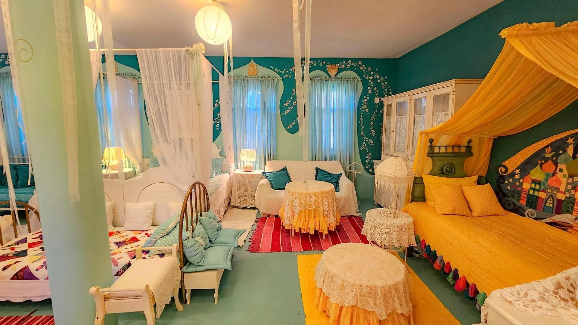 Feher Tulipan Apartman Hotel Debrecen Hungary